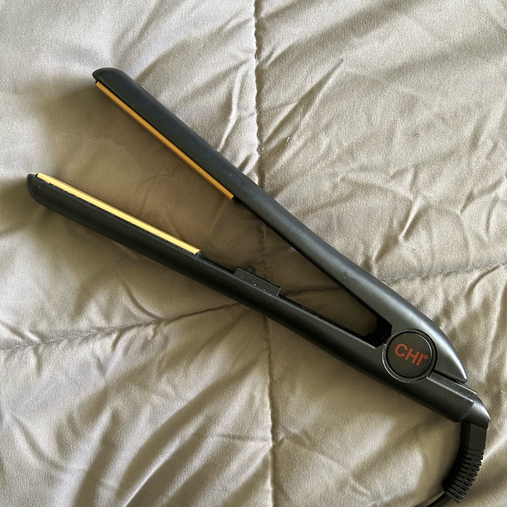 CHI Original 1" Ceramic Hairstyling Iron